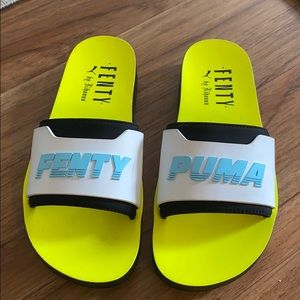 FENTY PUMA SLIDES by Rihanna